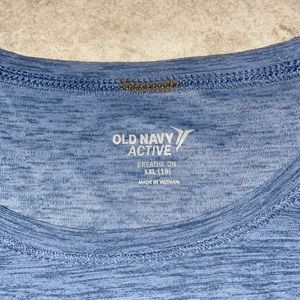 old navy workout long sleeve